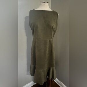 EUC I LE New York GREEN FAUX  SUEDE DRESS s10